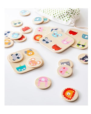 Lotto met houten dieren