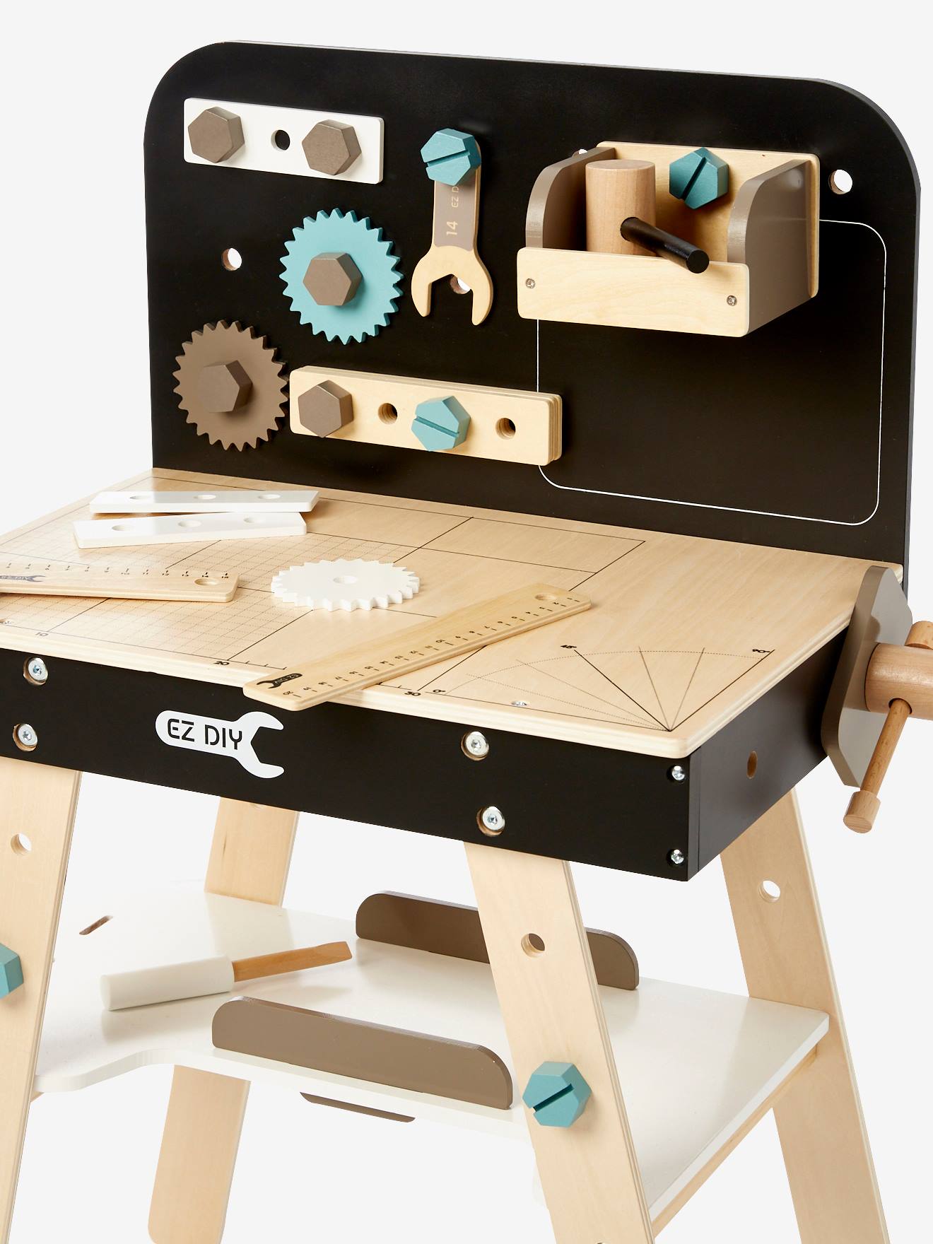 Tutoriel : Construire un établi de bricolage en bois pour enfant