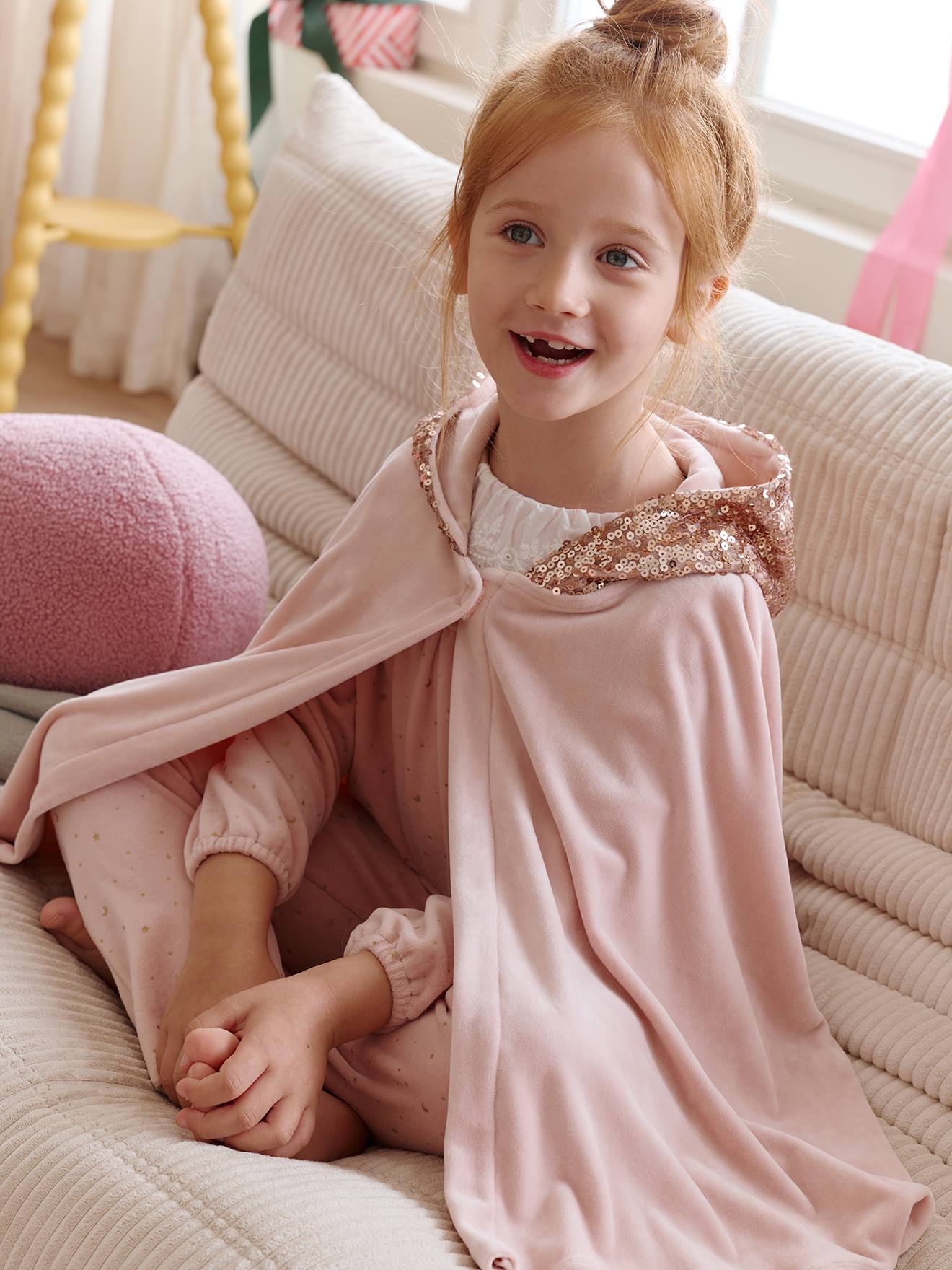 Vertbaudet Set Pyjama Voor Meisjes Met Cape En Pailletten Roze (poederkleur)