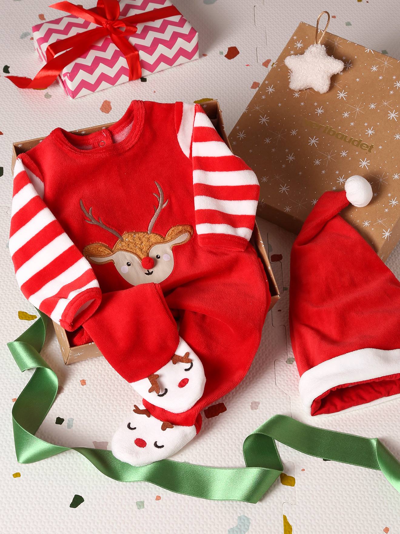 Vertbaudet Kerstcadeauset Voor Baby Met Fluwelen Pyjamapakje + Mutsje Baksteenrood
