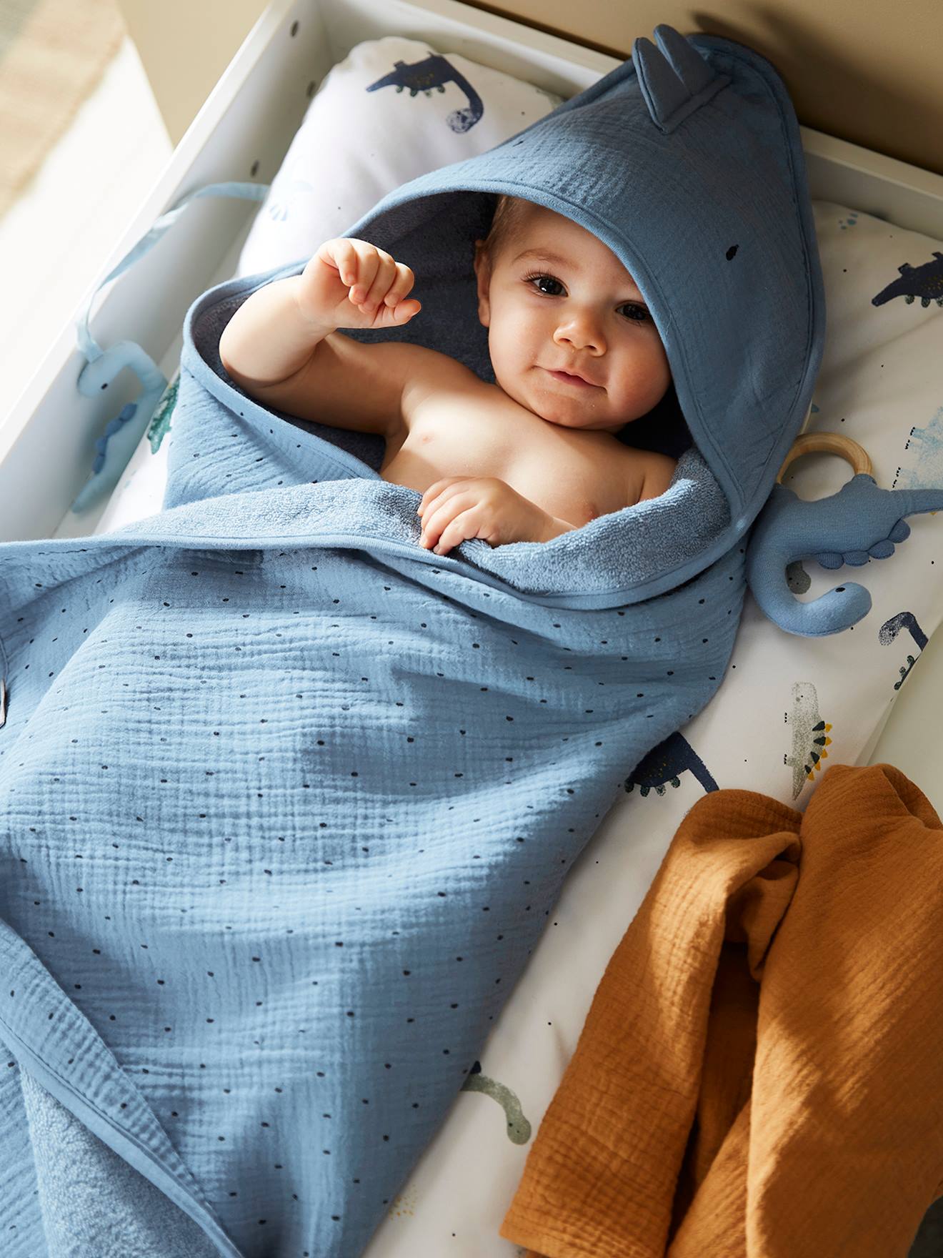 Cape de bain à capuche brodée animaux oeko-tex® Vertbaudet