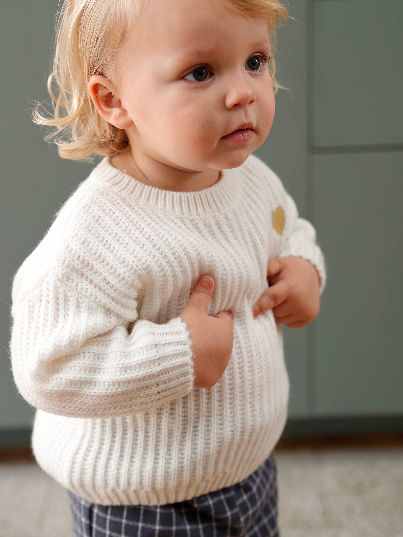 Gebreide babytrui met gouden hartje ivoor Baby