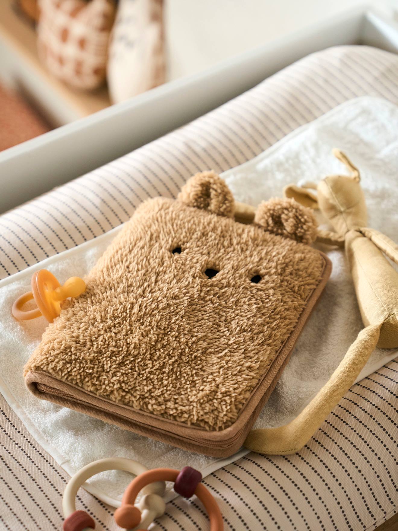 Vertbaudet Sherpa Hoes Voor Gezondheidsboekjes Teddy Bear Beige