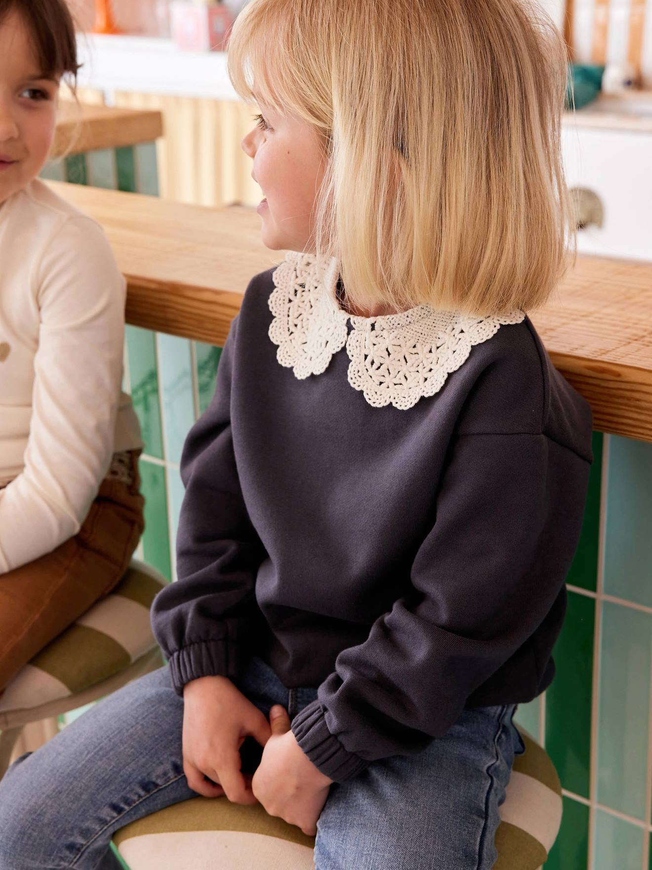 Vertbaudet Sweater Met Sierlijke Kraag Van Macramé Meisjes Antraciet