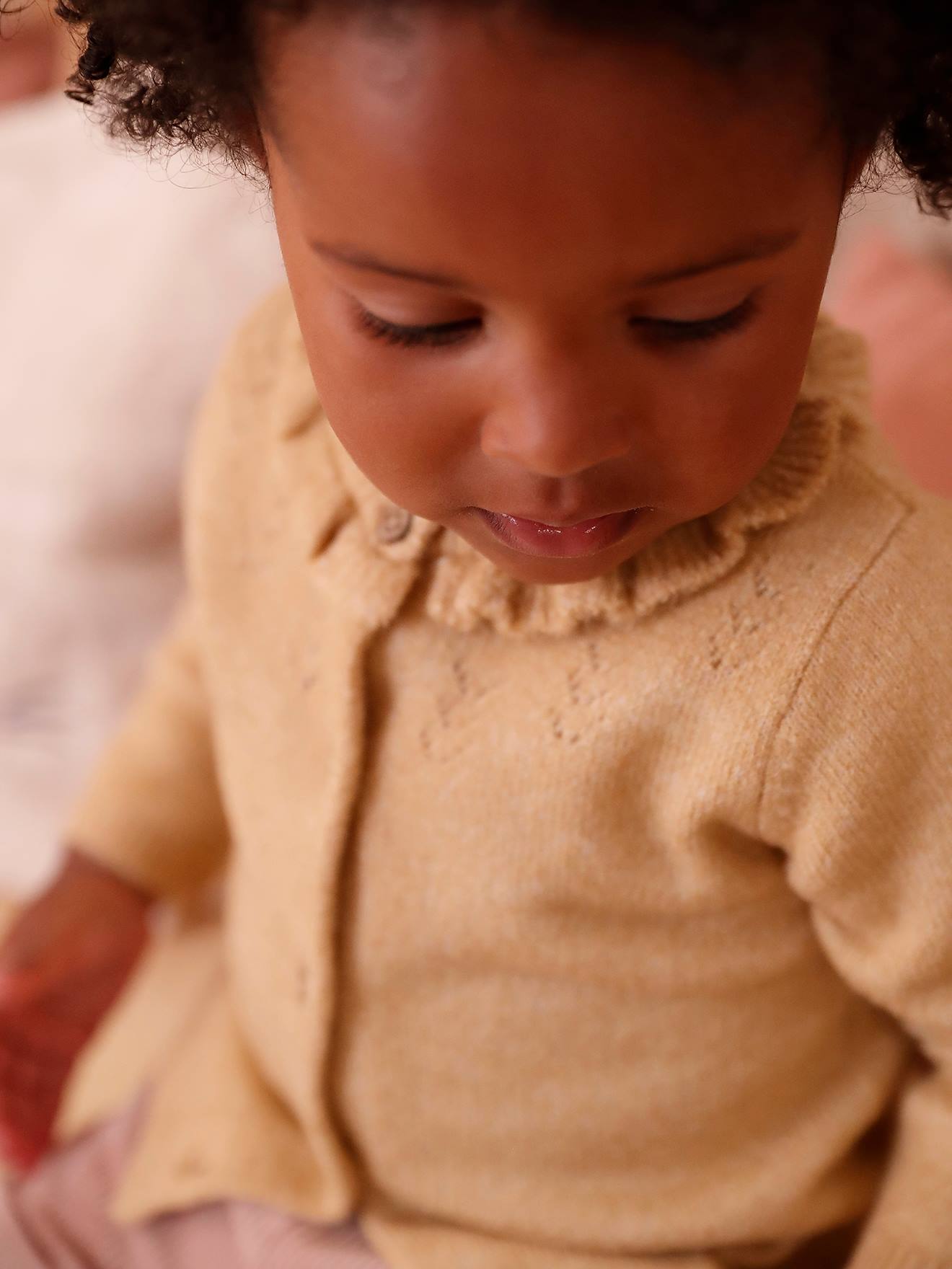 Vertbaudet Opengewerkt Babyvestje Okergeel