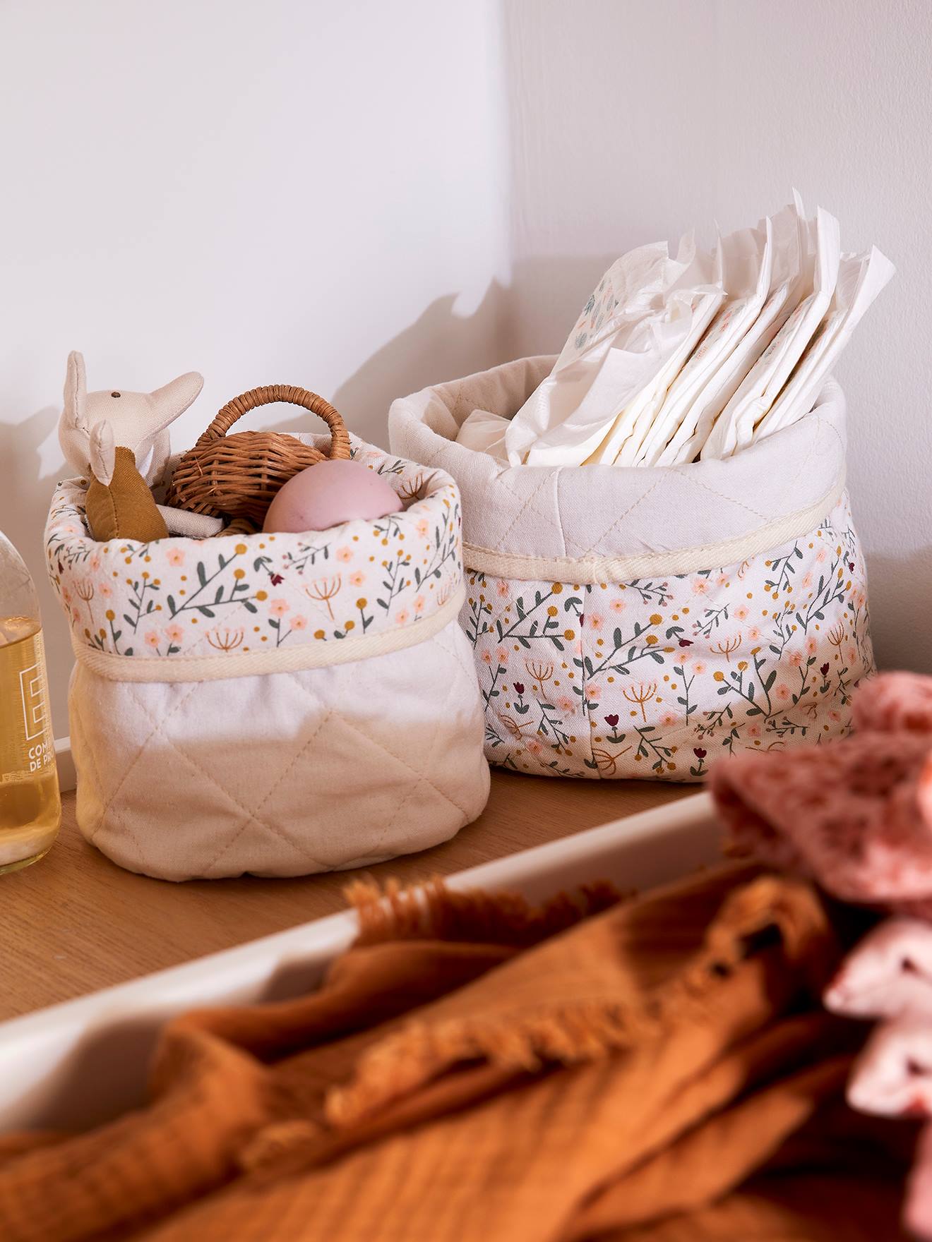 Vertbaudet Set Van 2 Omkeerbare Manden Bloemen Beige