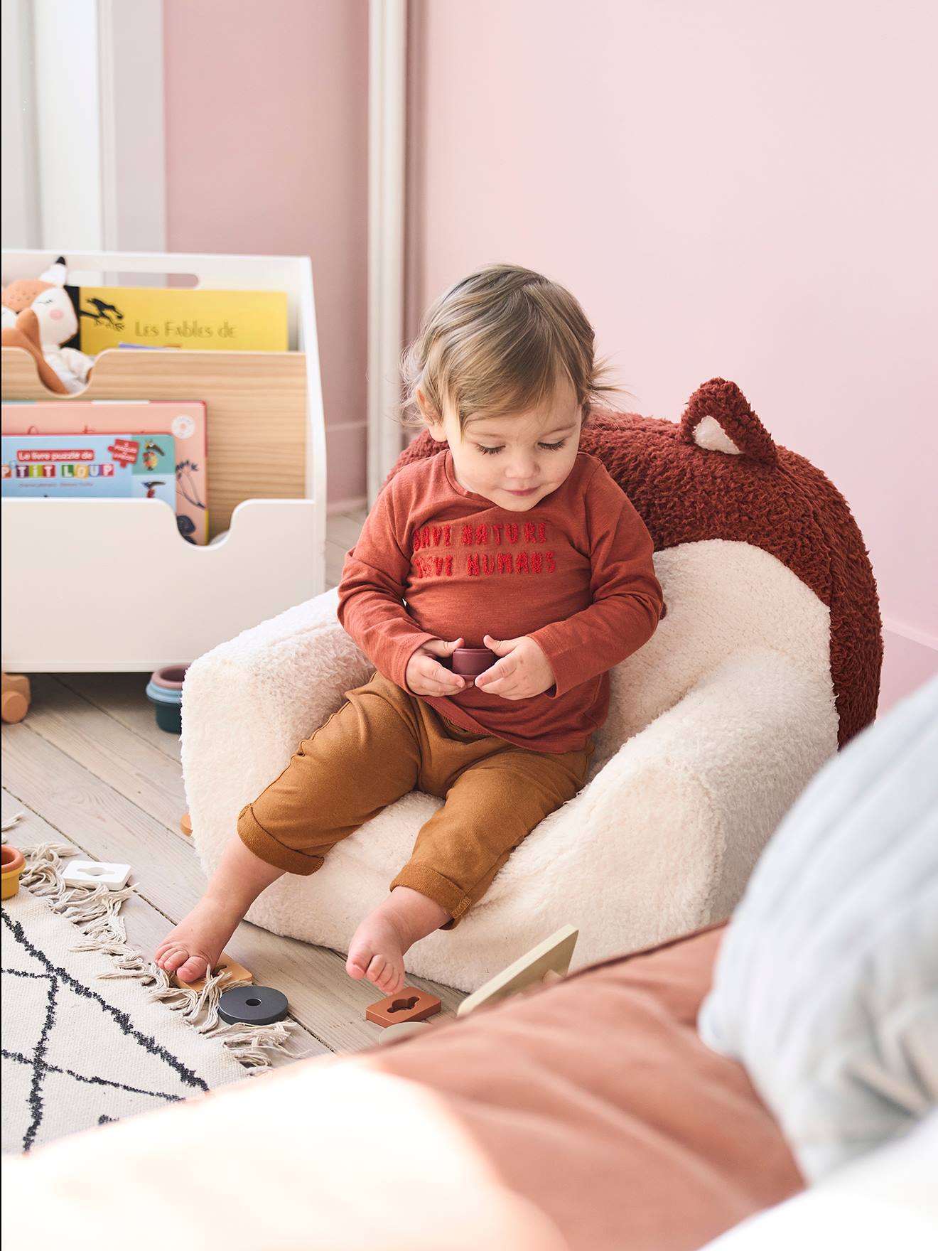 Kidsdouche Fauteuil Enfant dès 1 an - Confortable et léger - Fauteuil à Dossier Rond pour Chambre d'enfant - Housse Lavable - Mousse Souple (Animaux de la forêt