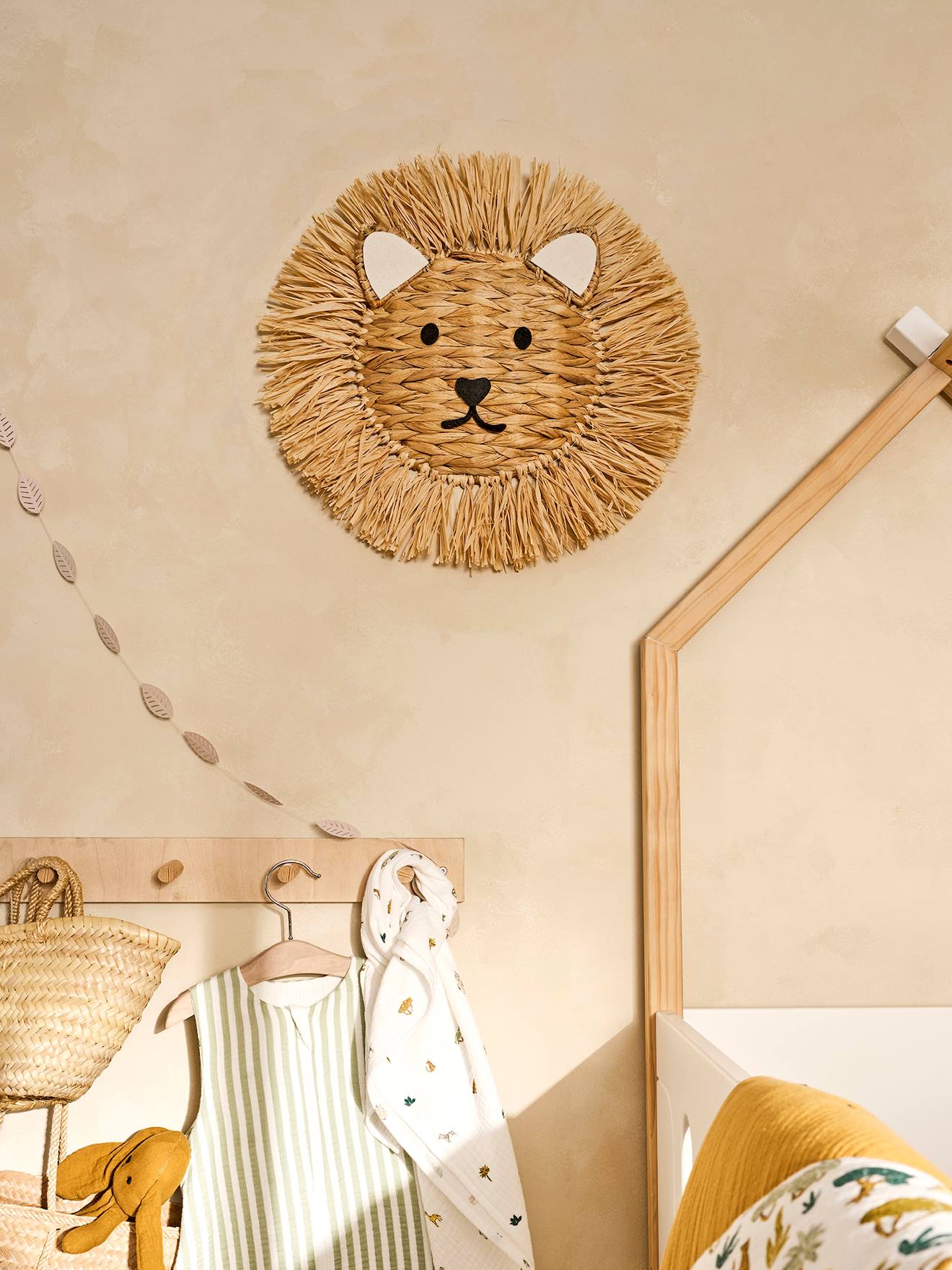 Vertbaudet Muurtrofee Leeuw Beige