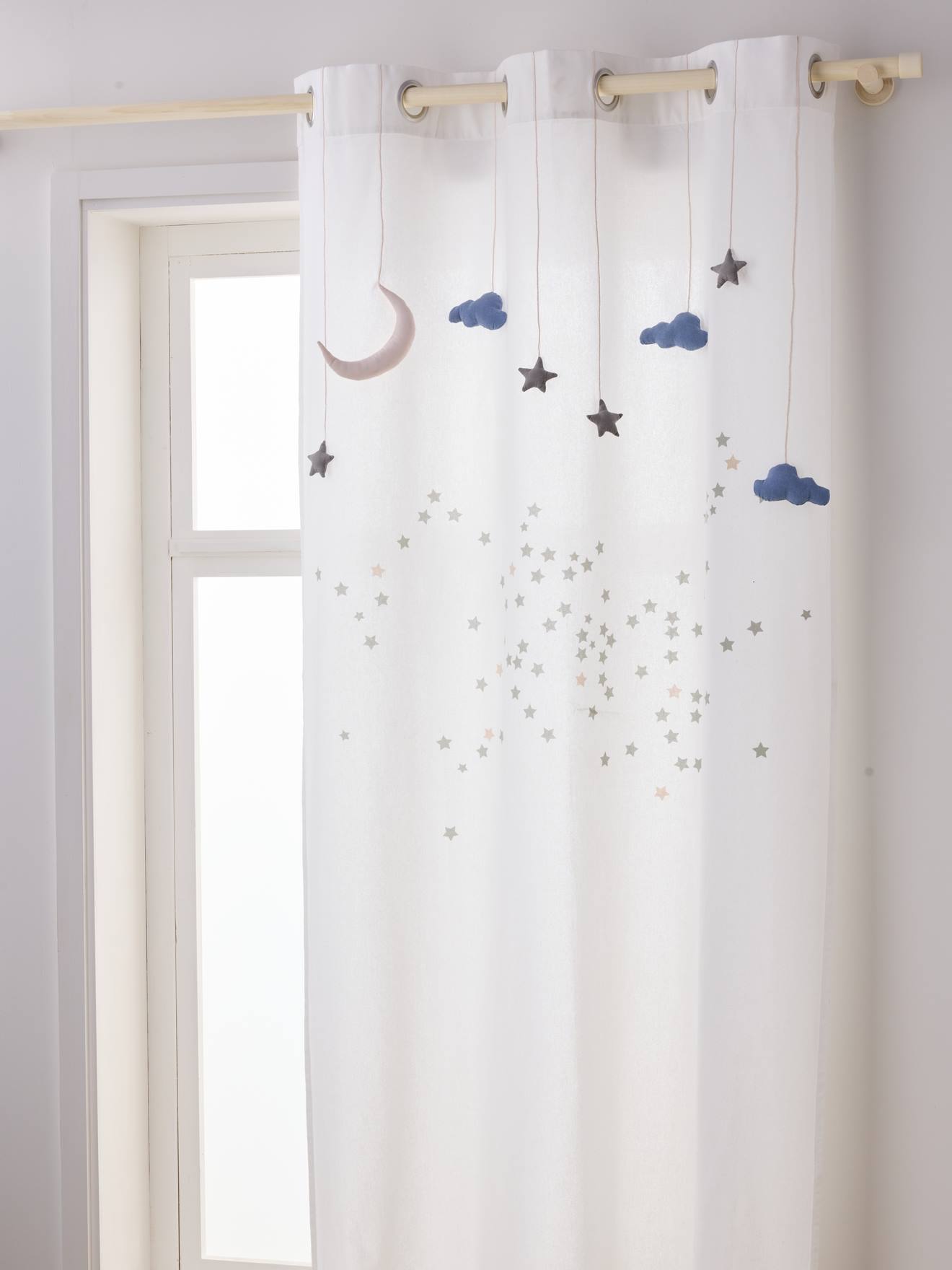 Vertbaudet Guirlande Gordijn Met Wolken En Sterren Die Oogjes Ziften Effen Wit Met Print