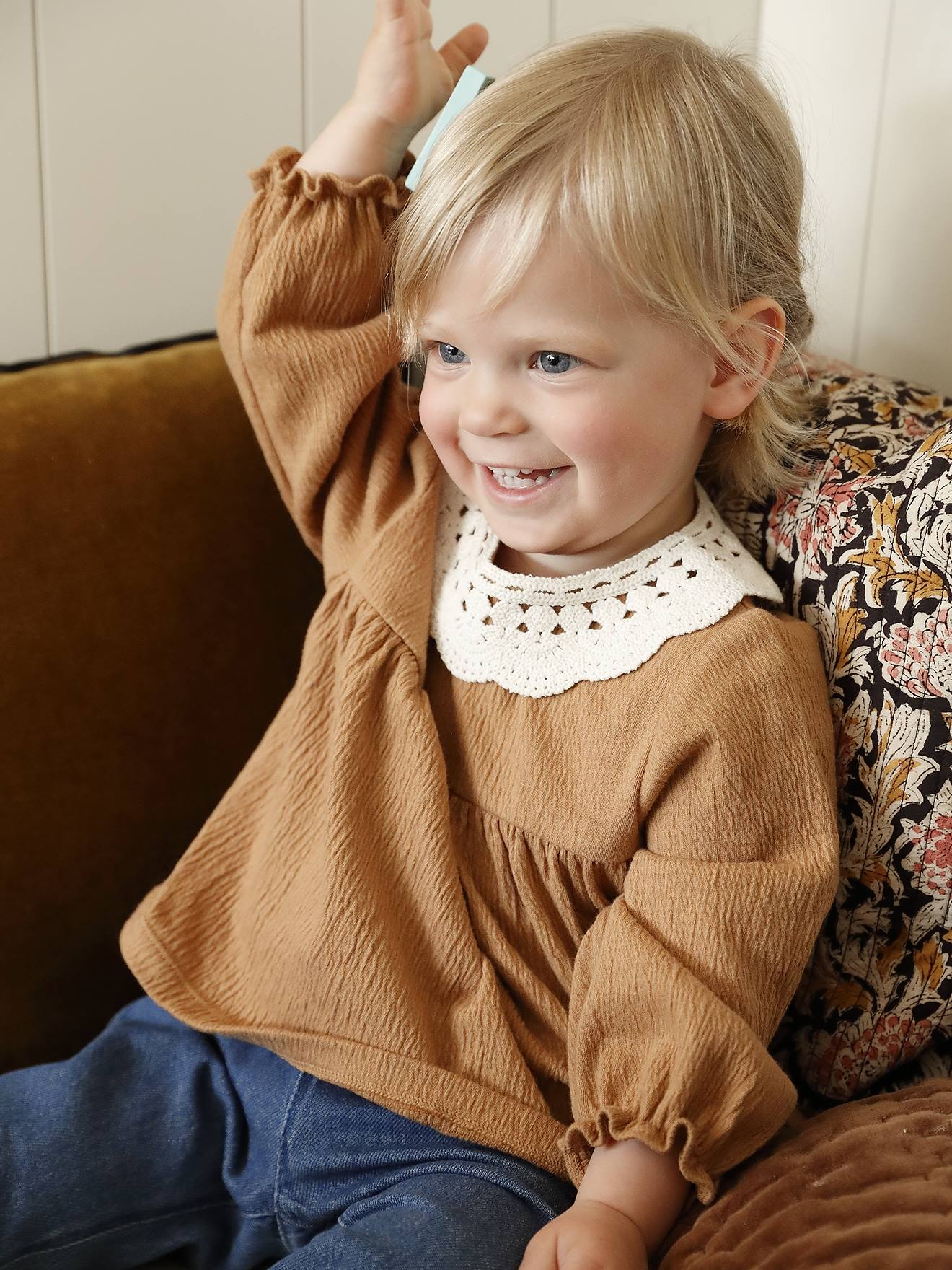Vertbaudet T-shirt Baby Van Gekreukte Jersey Met Gehaakte Kraag Karamel