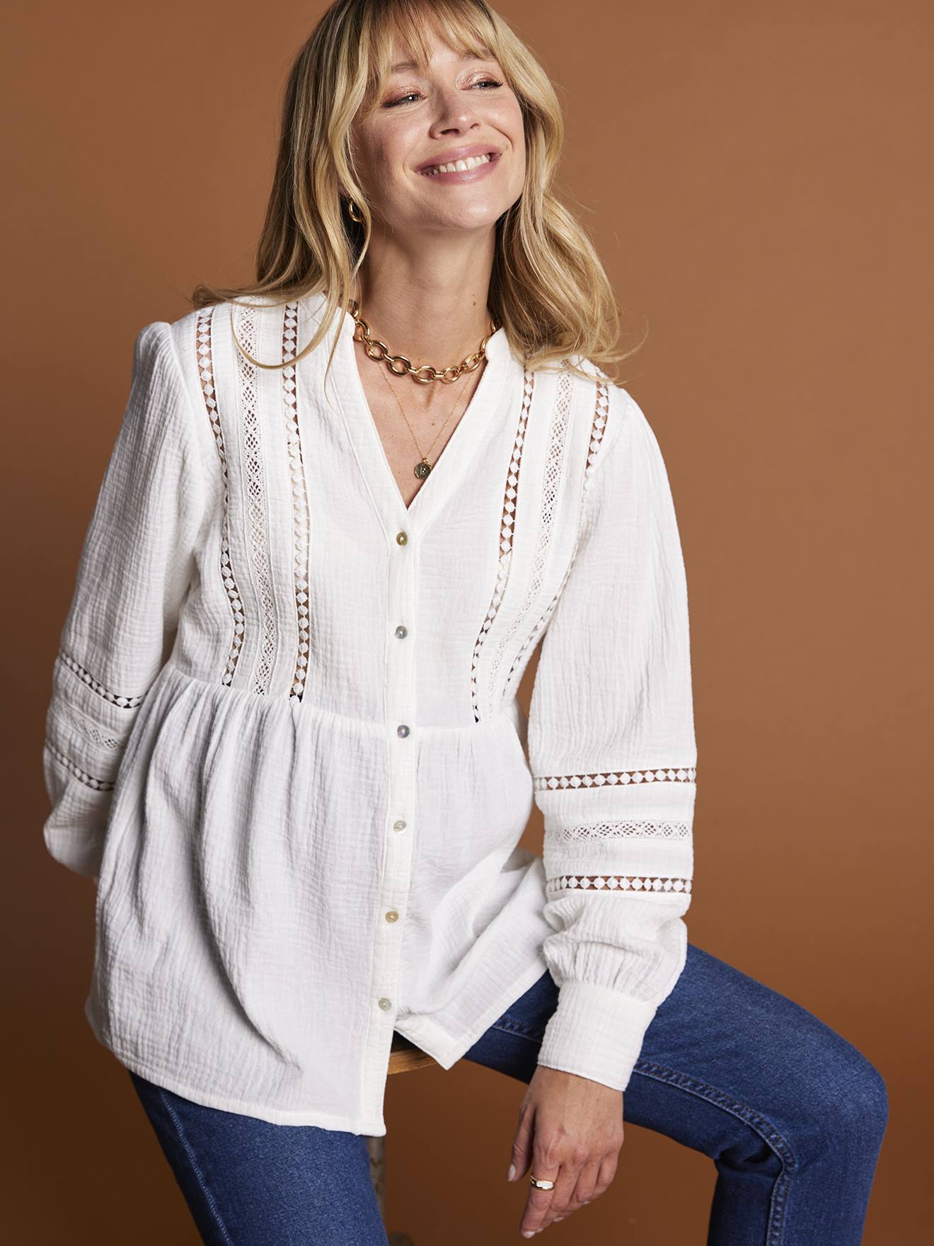 Zwangerschaps- En Borstvoedingsblouse In Macramé Kant Envie De Fraise Wit